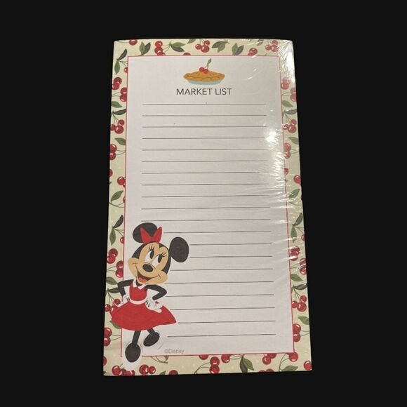 NWT MINNIE RETRO MAGNETIC NOTEPAD - Picture 2 of 3